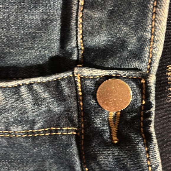 Rafaella Blue Ankle Cropped Jeans with Floral Embroidery size 10 - Picture 3 of 6